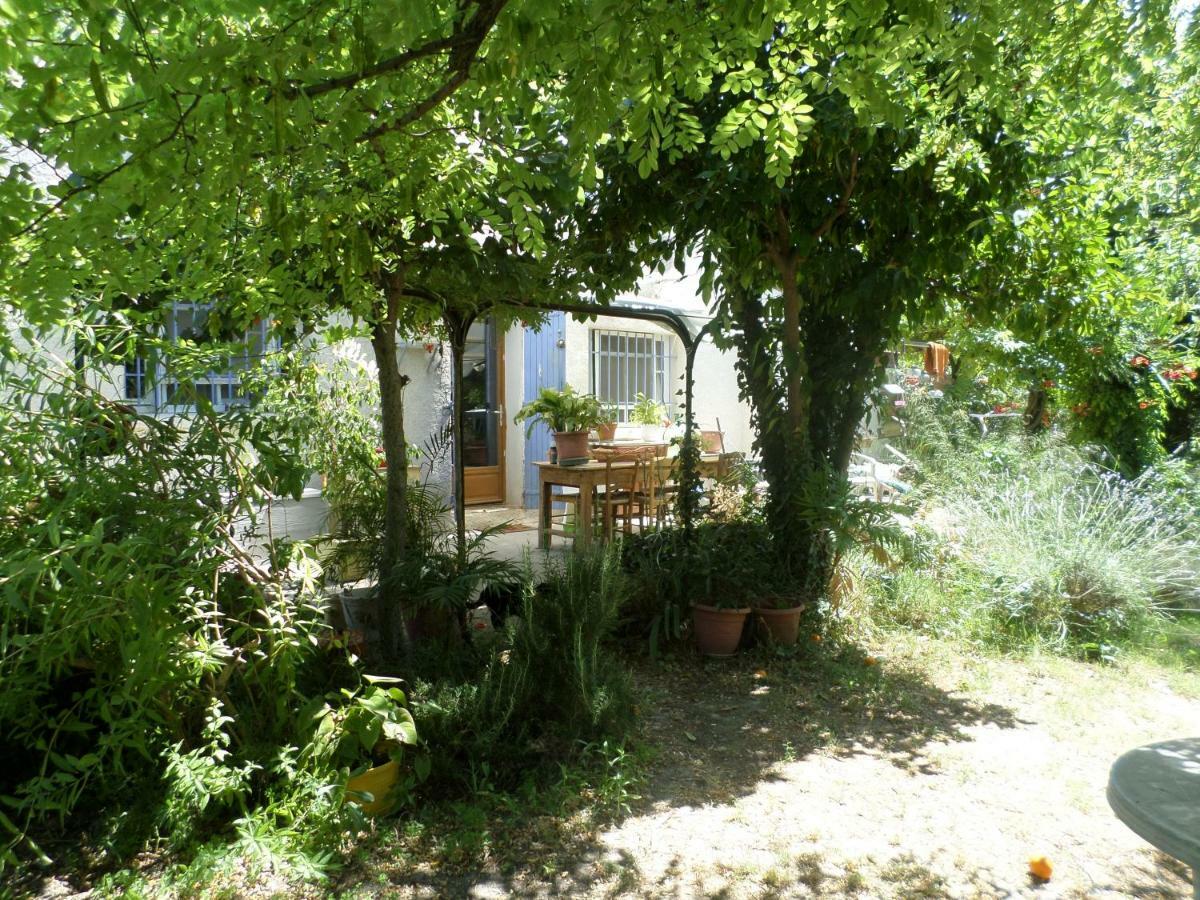 Chambre D'Hote - Mas Le Barret Arles Exterior foto